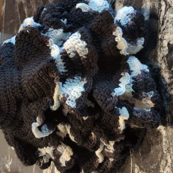 Doll Dress Vintage Handmade Layered/Tiered Crochet. Doll not included! - Picture 4 of 10